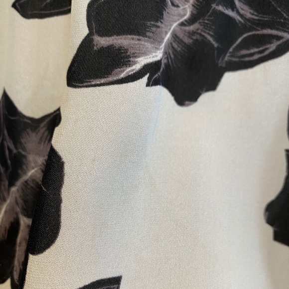 Aritzia NWT Babaton 100% Silk Benedict Dress - Picture 15 of 15